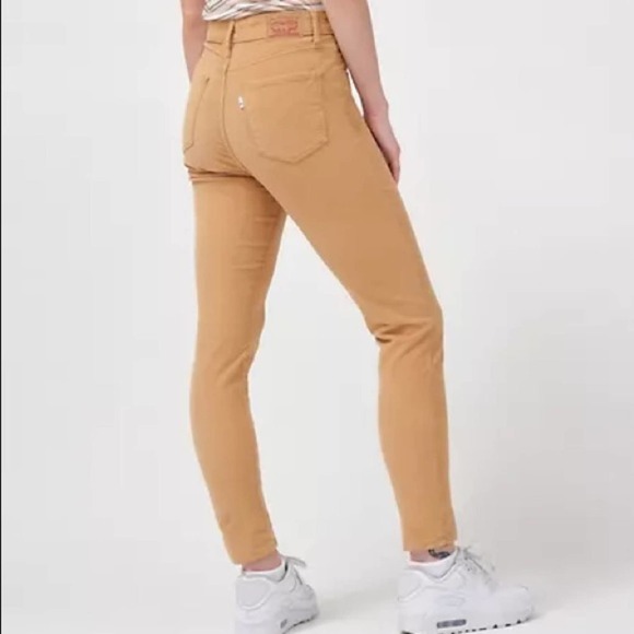 LEVI’S NWT 721 Coffee Corduroy Pants Size 29 - Picture 3 of 9